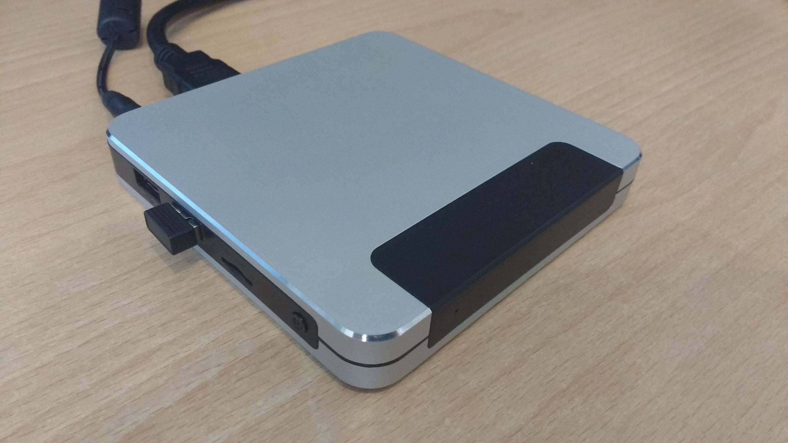 DroidBOX W10
