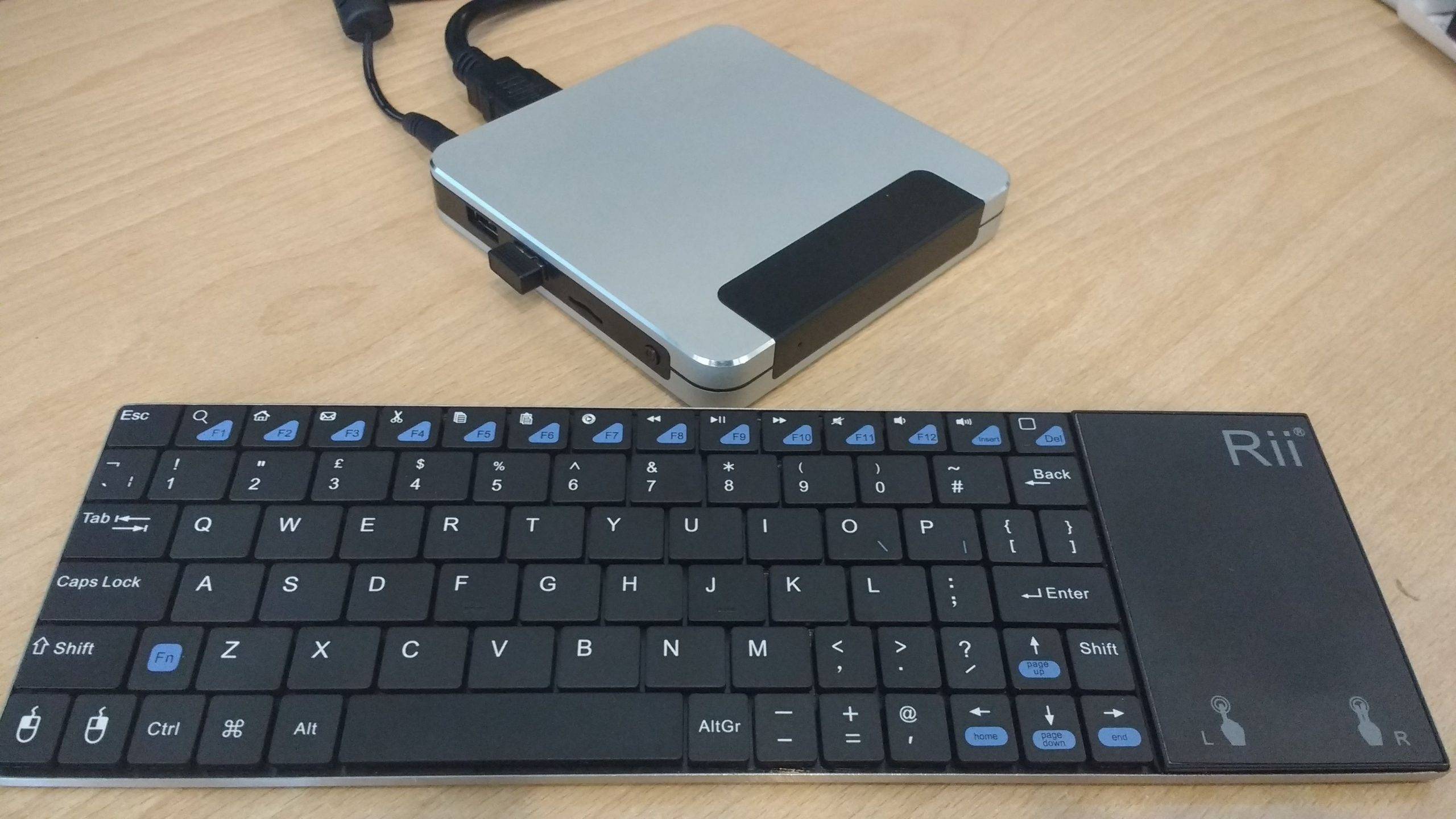 DroidBOX W10