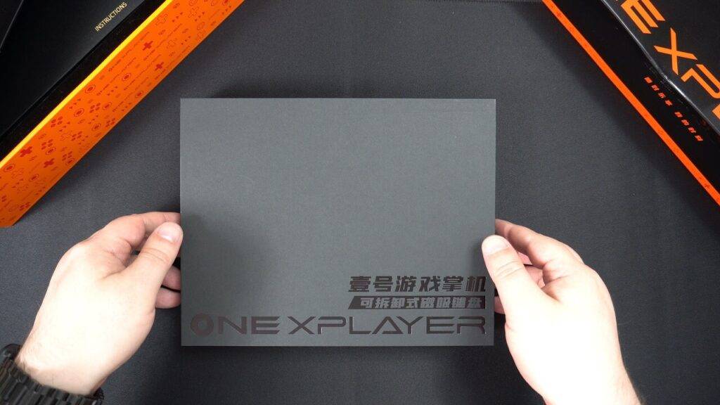 ONEXPLAYER 1S klaviatūros dėžutė
