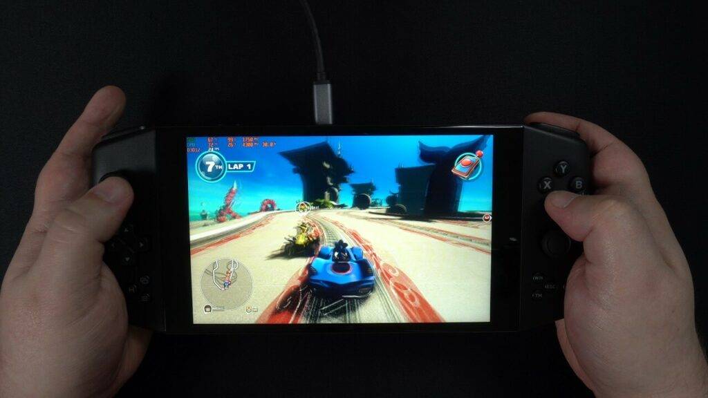 Emulacija konzole Xbox 360 na napravi AYA NEO Pro
