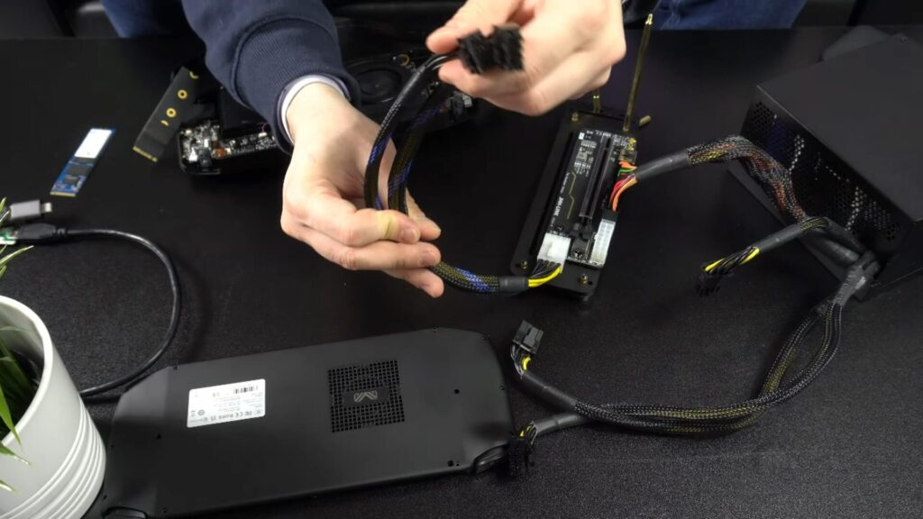 Use the Risers power cables instead of the Power Supply cables