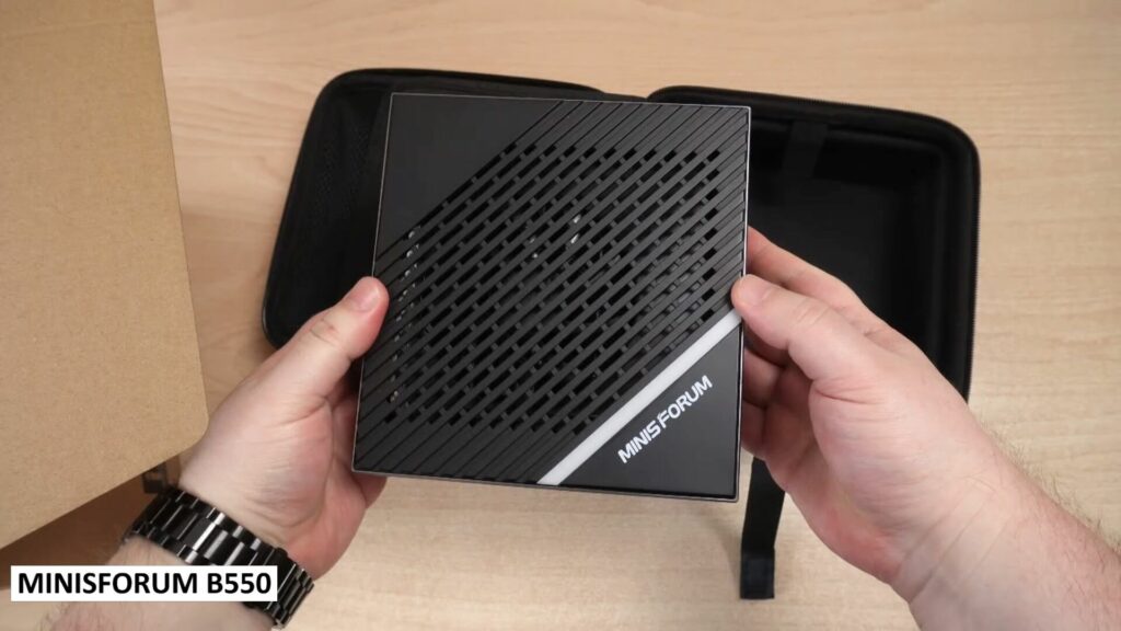 Minisforum B550 Review - B550 Unboxed