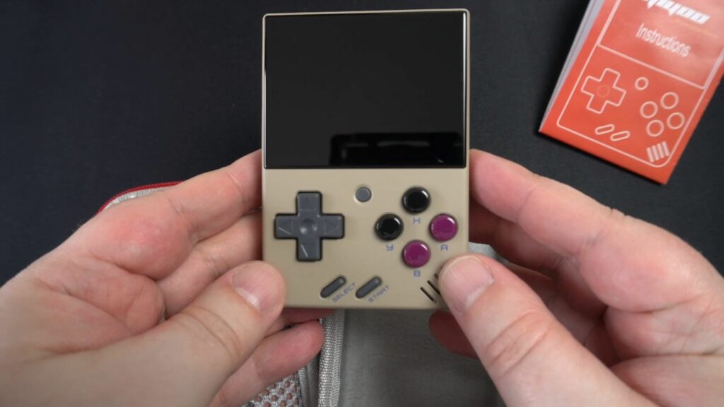 Miyoo Mini retro spēļu rokas ierīce