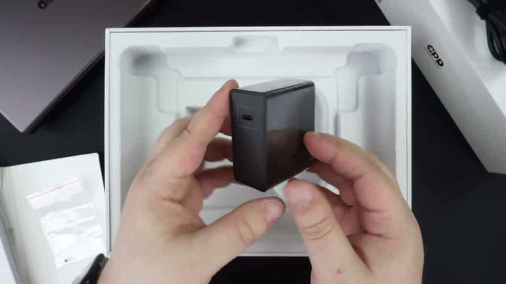 GPD WIN MAX 2 - USB Charger