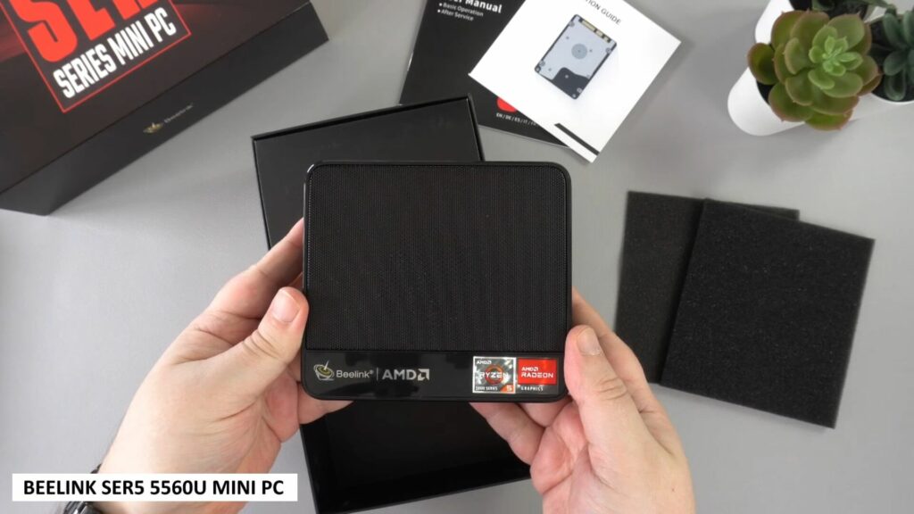 Beelink SER5 5560U Unboxed