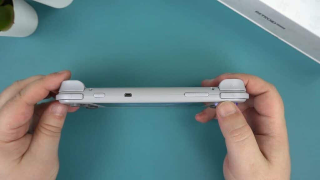 Retroid Pocket 3 Top