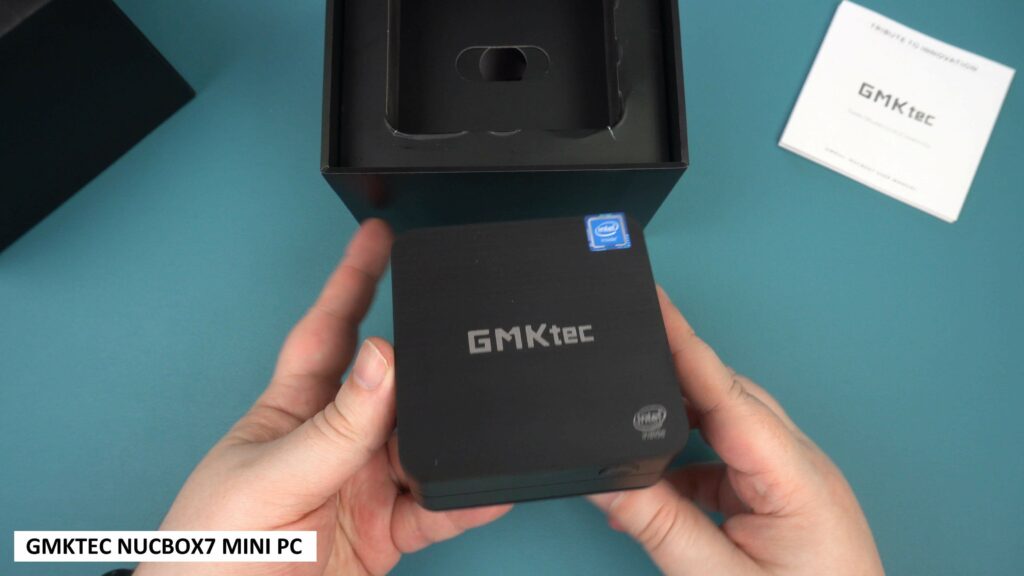 GMKTec NucBox7 vybalen z krabice.