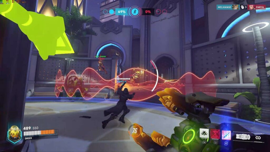 Hraní hry Overwatch 2 na NUCXi7