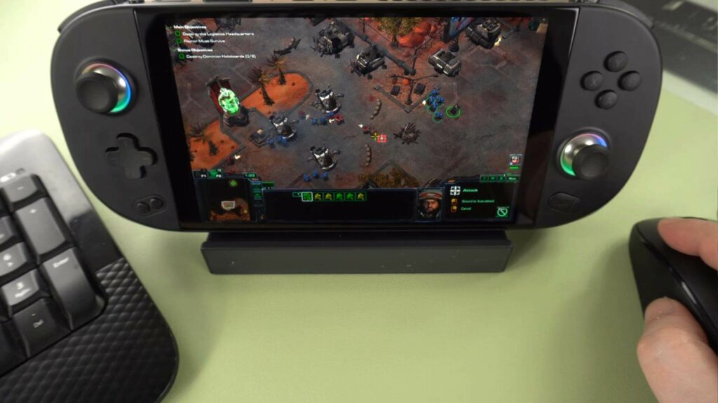 AYANEO Geek Starcraft 2 with AYANEO Multi Station