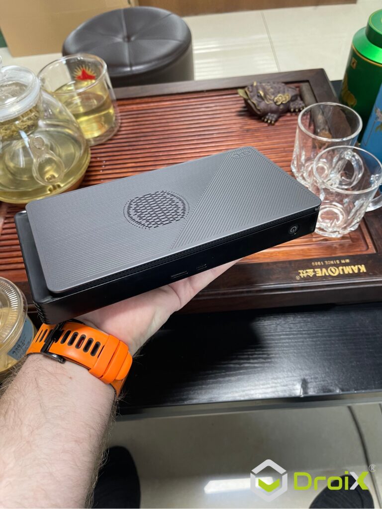 GPD G1 Portable Dock Front View