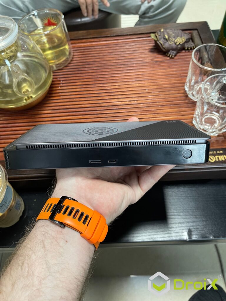 GPD G1 Portable eGPU Front View