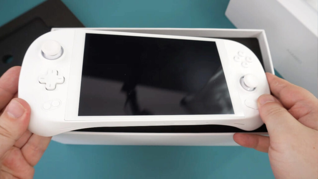 AYA NEO Geek 1S Review - Unboxed