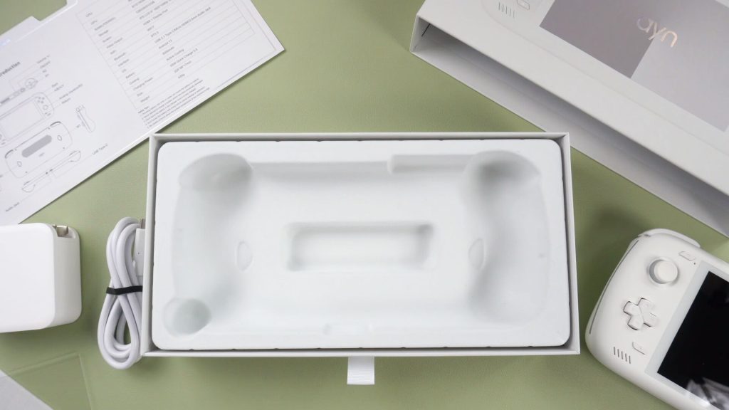 AYN Odin2 review Unboxing