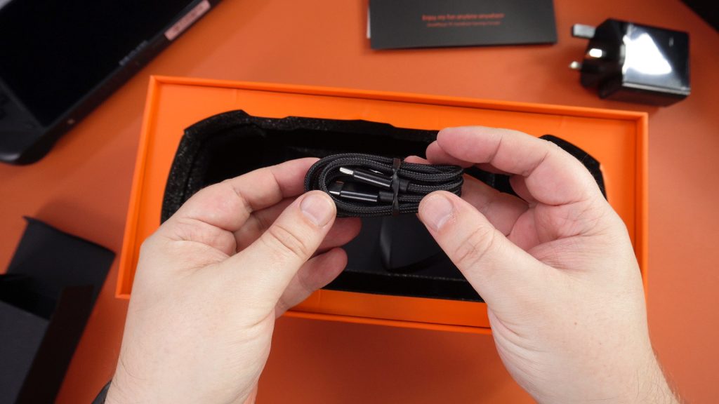 ONEXPLAYER ONEXFLY Review Unboxing