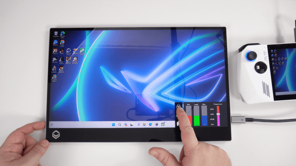 Menu controlled with buttons or by touch
