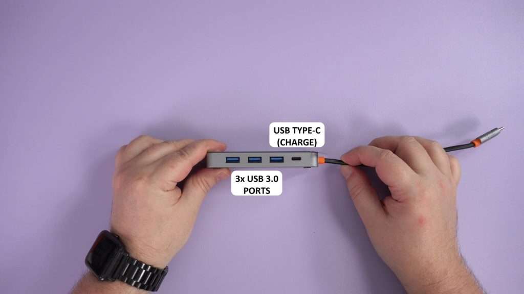 DroiX NT8 clear USB hub back view