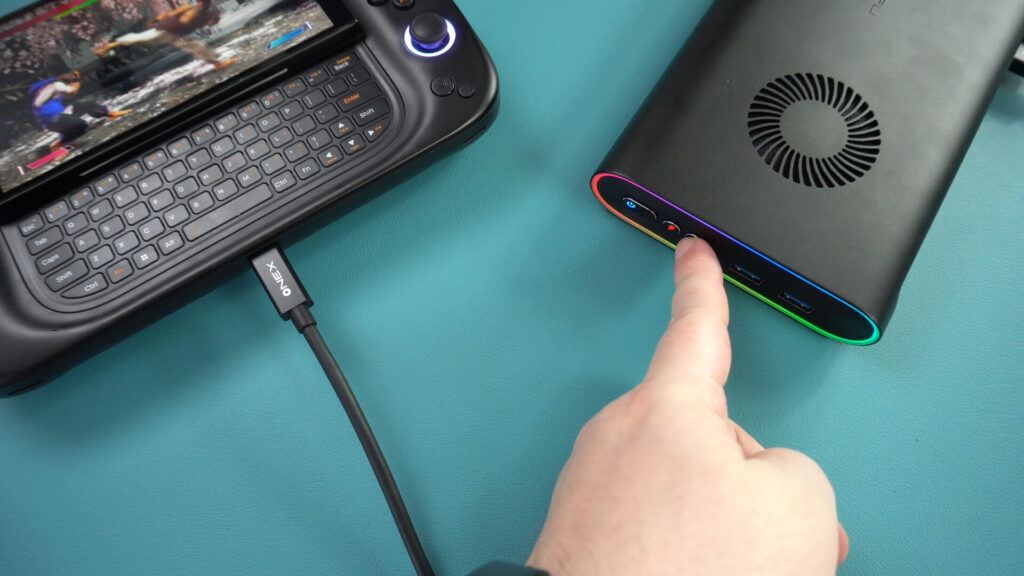 ONEXPLAYER ONEXGPU pārskats RGB apgaismojums