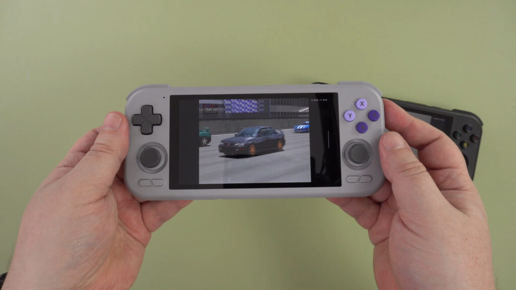 Retroid Pocket 4's great screen and controls!