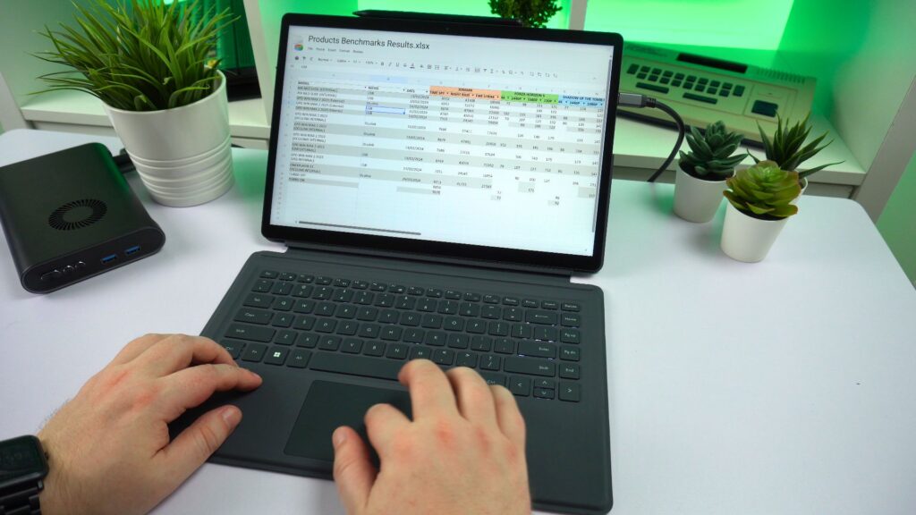 Minisforum v3 editing a spreadsheet