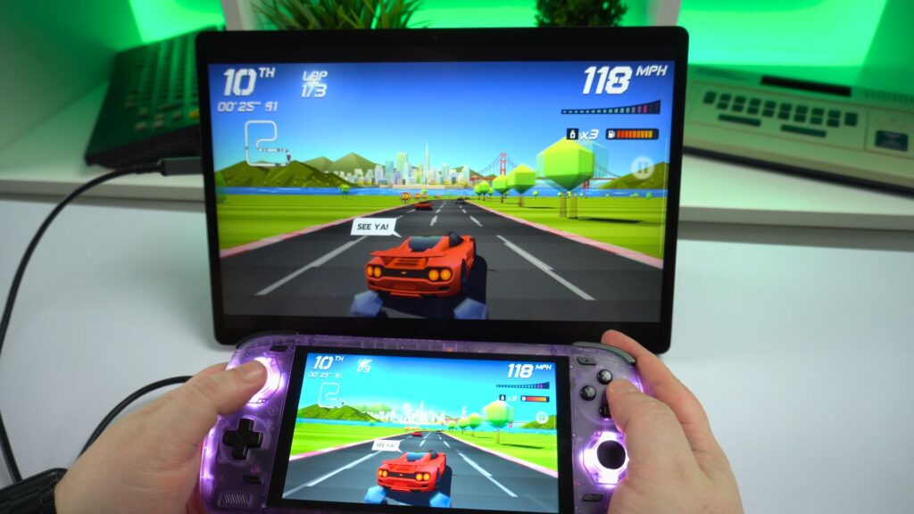 Minisforum v3 VLink with handheld
