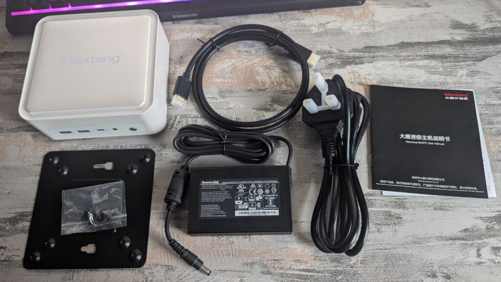 Maxtang T0-FP750 Box Contents