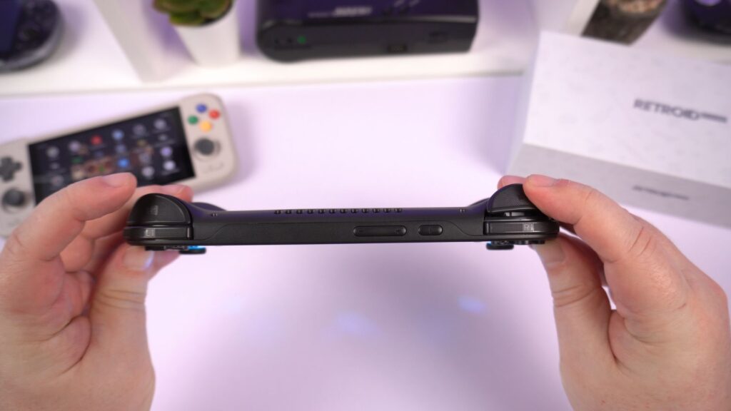 Retroid Pocket 5 vaizdas iš viršaus