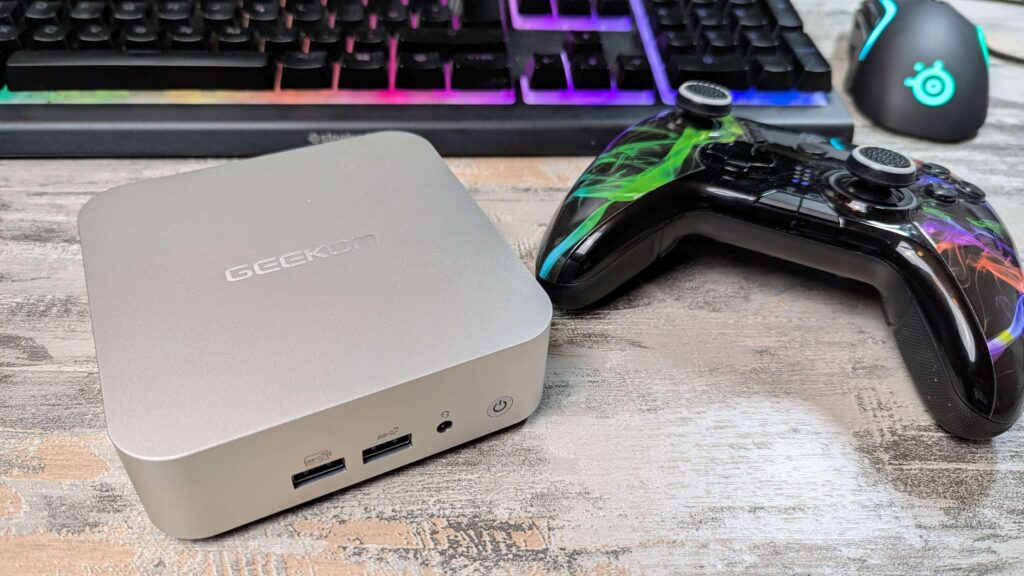 GEEKOM A6 with game controller