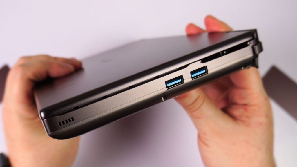 GPD WIN MAX 2 2025 Right Side