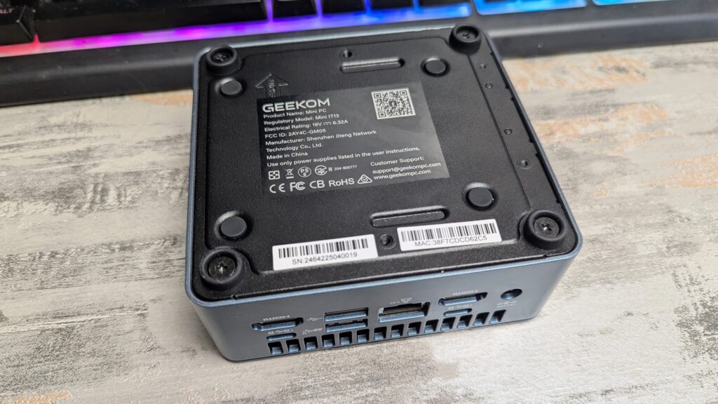 GEEKOM IT13 2025 Изглед отдолу