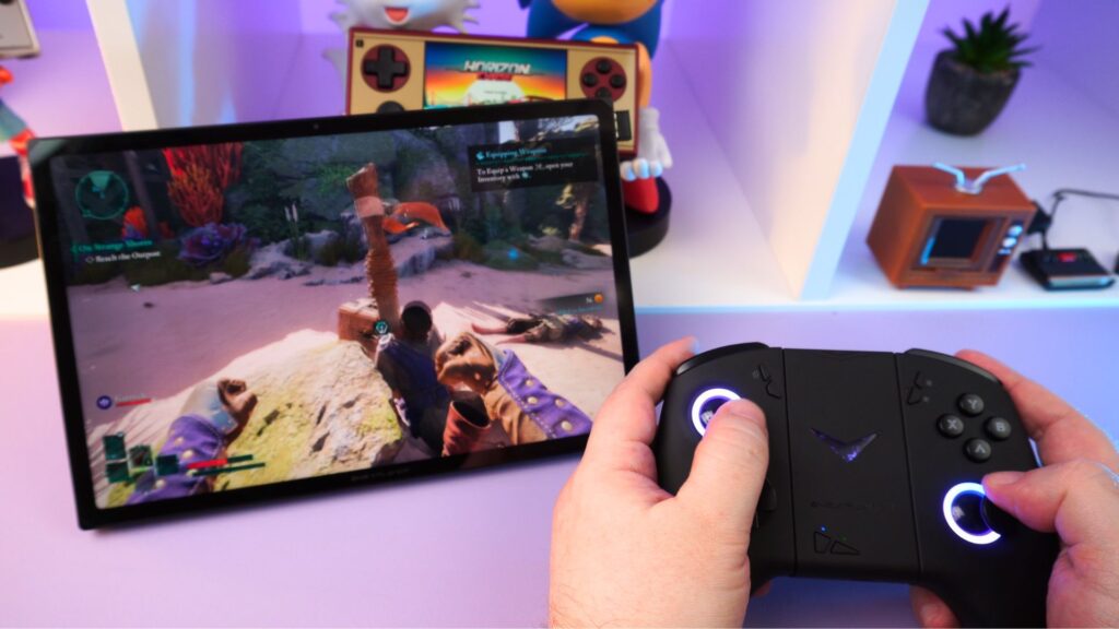 ONEXPLAYER X1 Pro Controller Connector connected