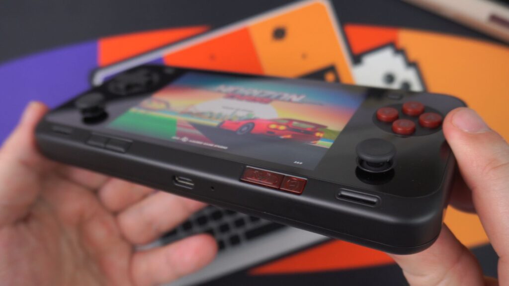AYANEO Pocket ACE review - Edge Buttons