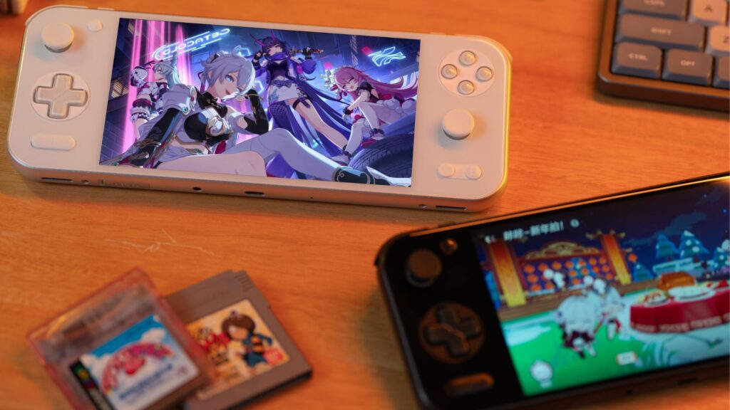 AYANEO Pocket S2 Modèles blanc et noir