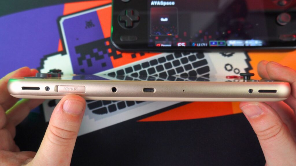 AYANEO Pocket S2 vaizdas iš apačios