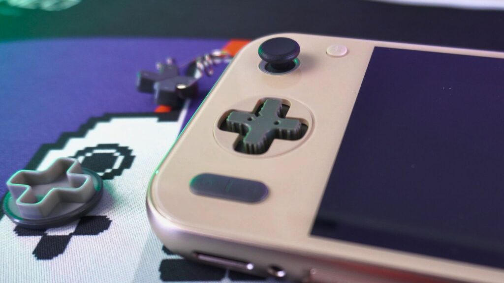 AYANEO Pocket S2 D-Pad pašalintas