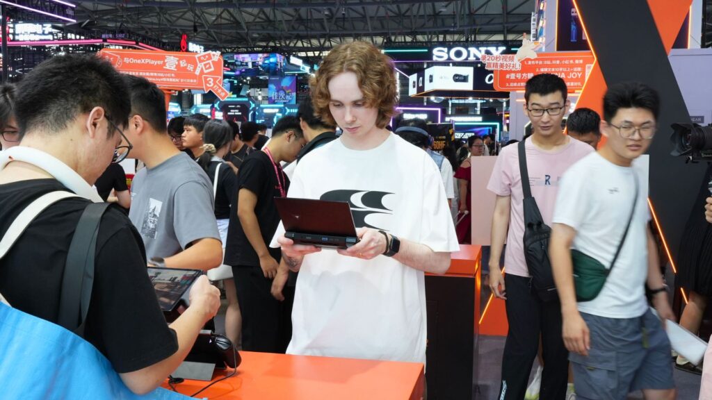 ChinaJoy 2025 - ONEXPLAYER G1