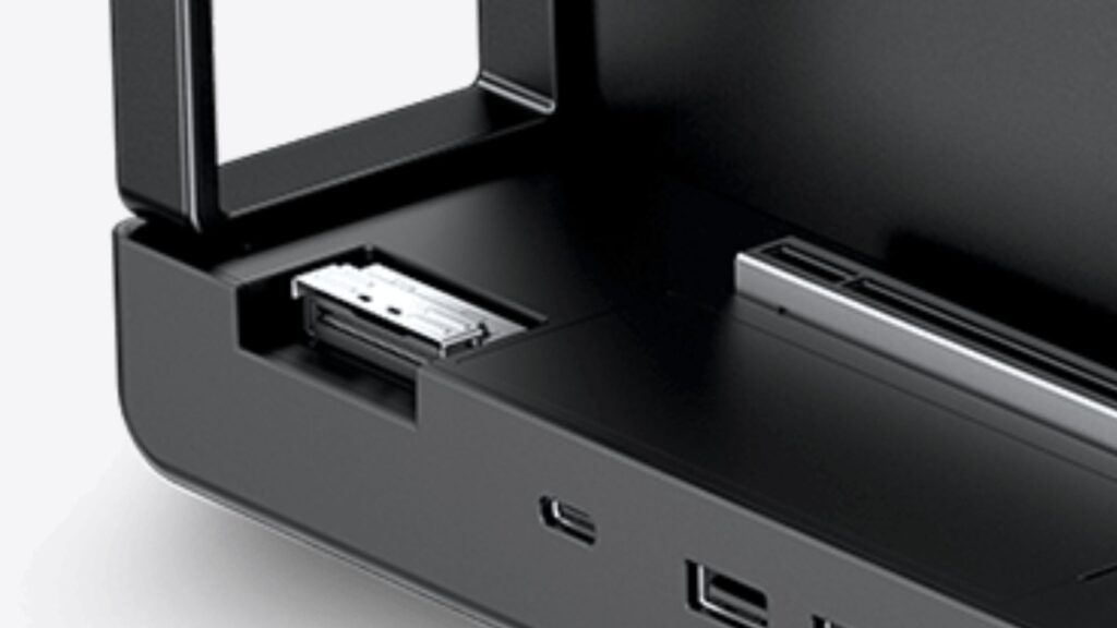 Close up of the GPD G2 MCIO port
